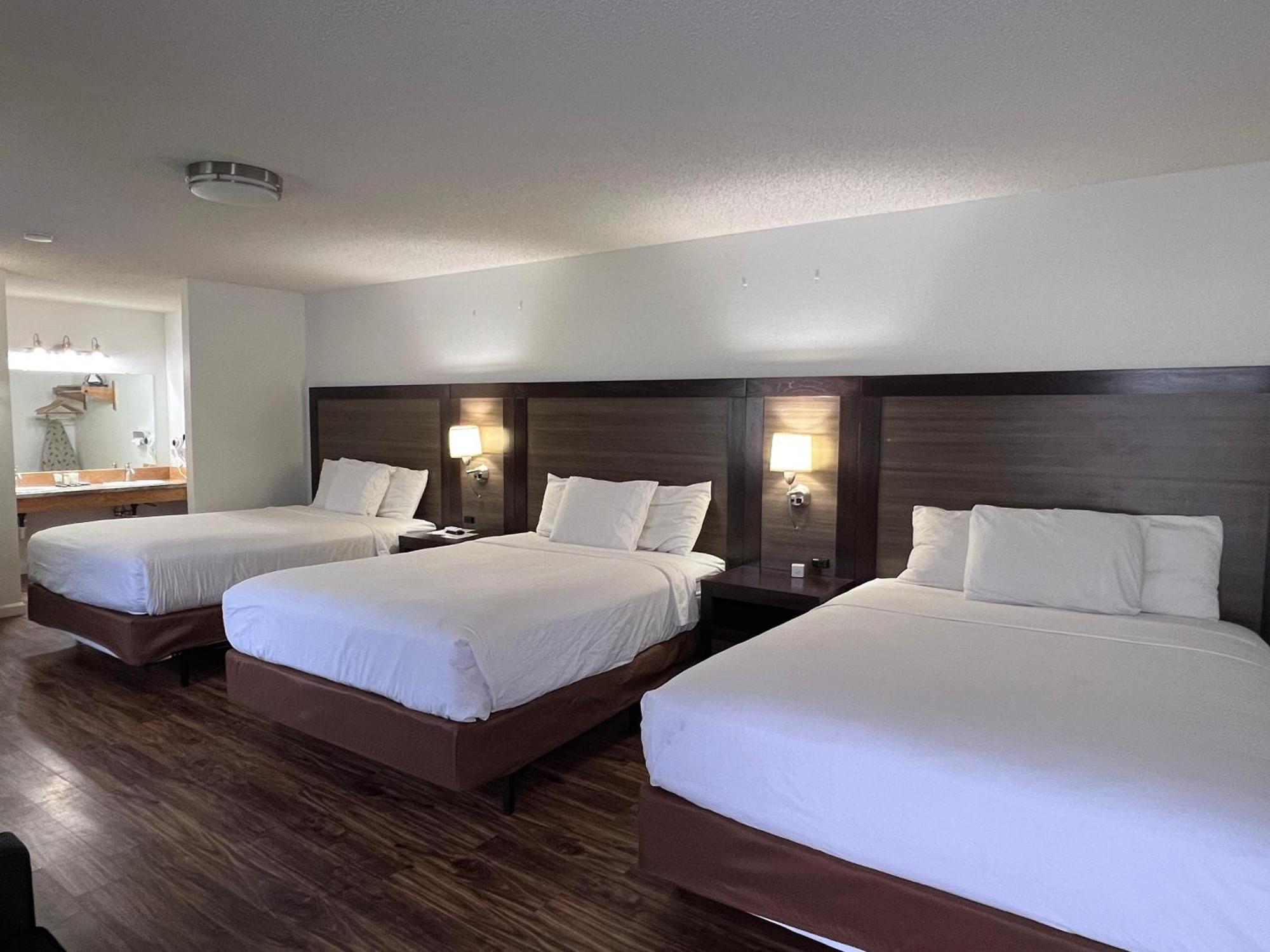 Sunrise Motor Inn Cody Eksteriør billede